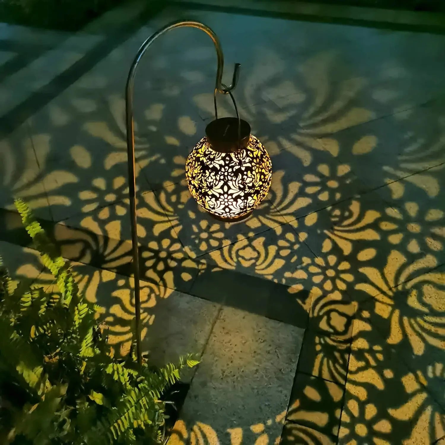 Outdoor Garden Landscape Decoration Solar Lights LED Metal Waterproof round Lantern Lights Hanging Hollow Projection Lights